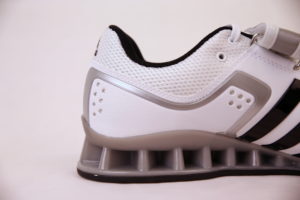 Adidas AdiPower painonnostokenkä