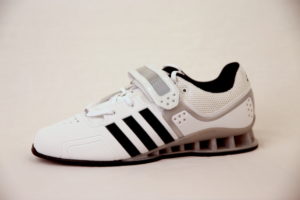 Adidas AdiPower painonnostokenkä