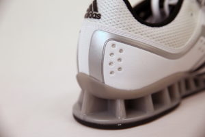 Adidas AdiPower painonnostokenkä
